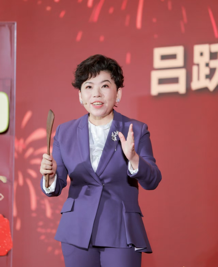 kaiyun.com-和王楚钦合作，邓亚萍官宣，正式上任，新岗位曝光，刘国梁期待|乒乓球|国乒|巴黎奥运会|中国乒乓球队|联谊会_新浪体育_新浪新闻