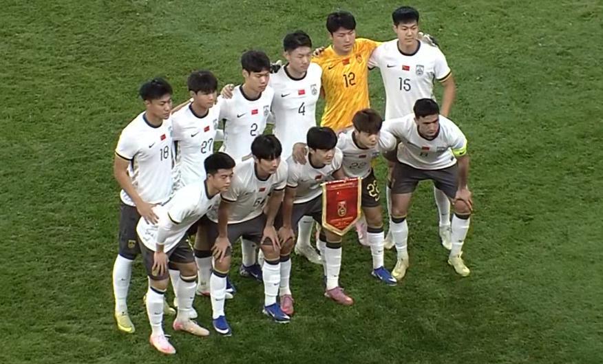 kaiyun-杜月徵不讲理世界波破门！U23国足1-0小胜越南队，1胜2平屈居亚军